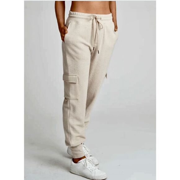 Thrive Société Oatmeal Finley Jogger Set - Picture 7 of 14